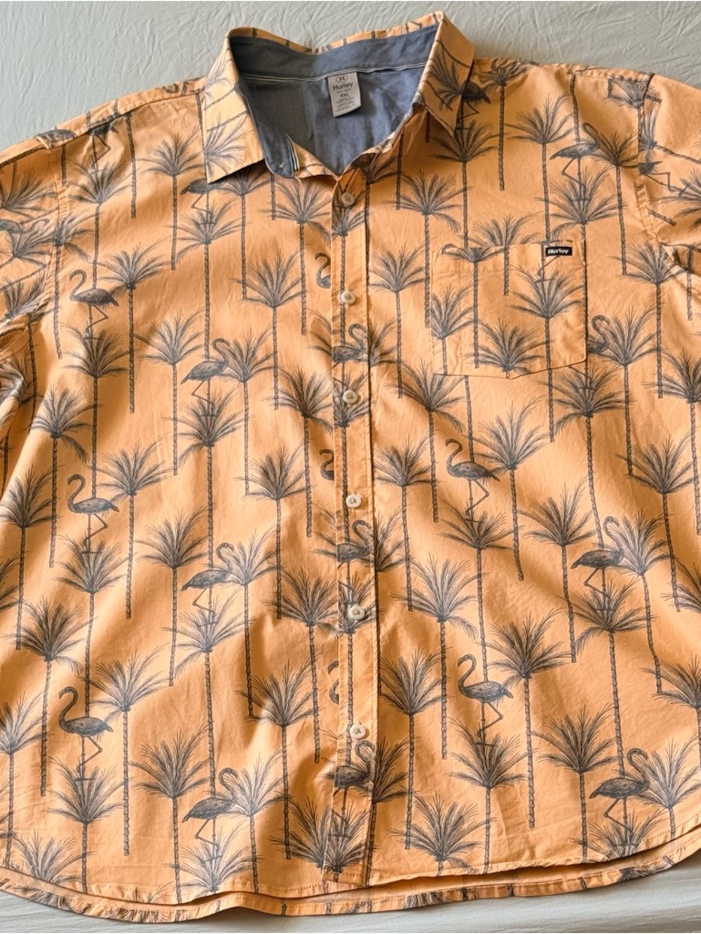 Hurley Peach Short-Sleeve Palm & Flamingo Button-Down Shirt